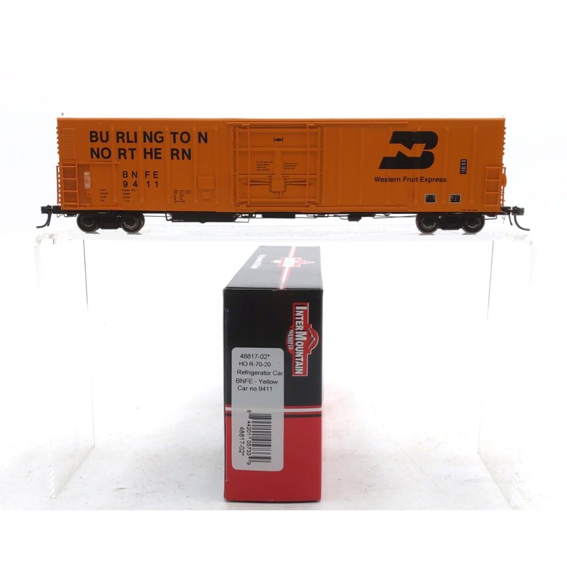 InterMountain 48817-02 HO Scale Burlington Northern Fruit Express Reefer #9411 LN/Box