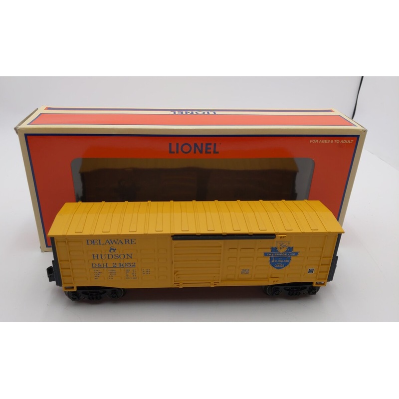 Lionel 6-15018 O Gauge D&H Waffle-Sided Boxcar EX/Box