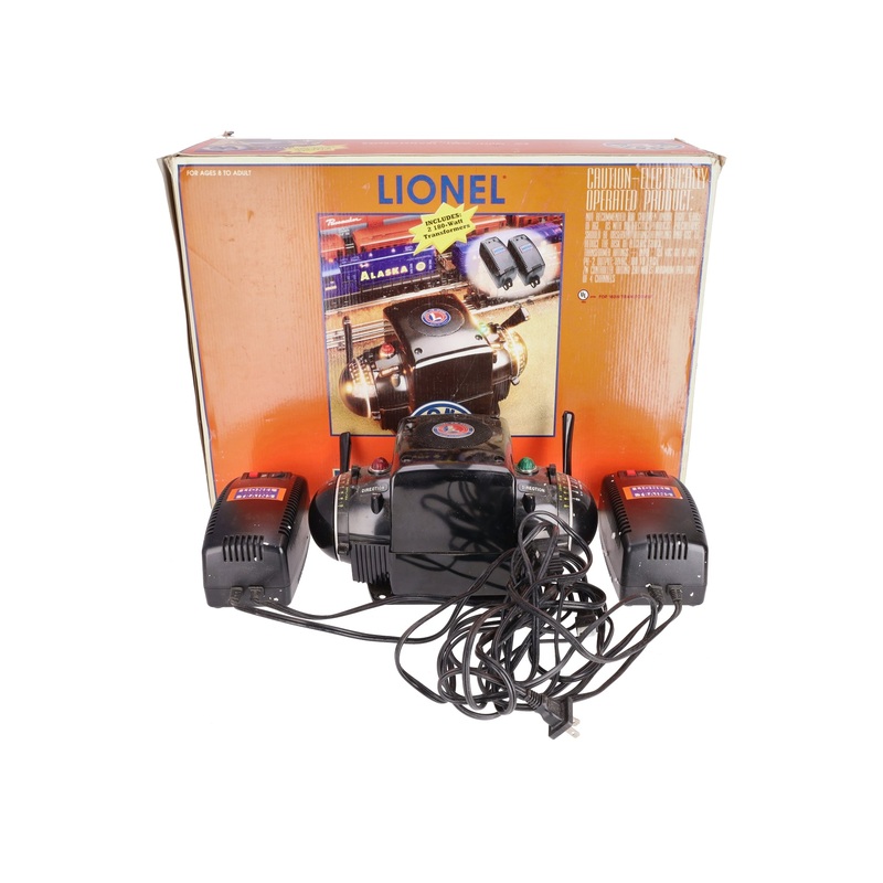 Lionel 6-32930 ZW Multi-Watt Transformer with Two 180 Watt Transformers LN/Box