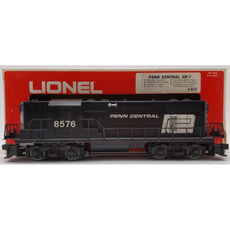 Lionel 6-8576 O Gauge Penn Central GP-7 Diesel Locomotive EX/Box