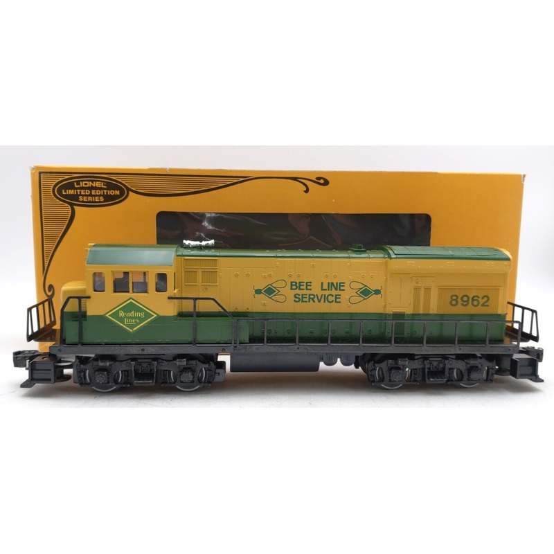 Lionel 6-8962 O Gauge Reading U36B Powered Diesel Locomotive LN/Box