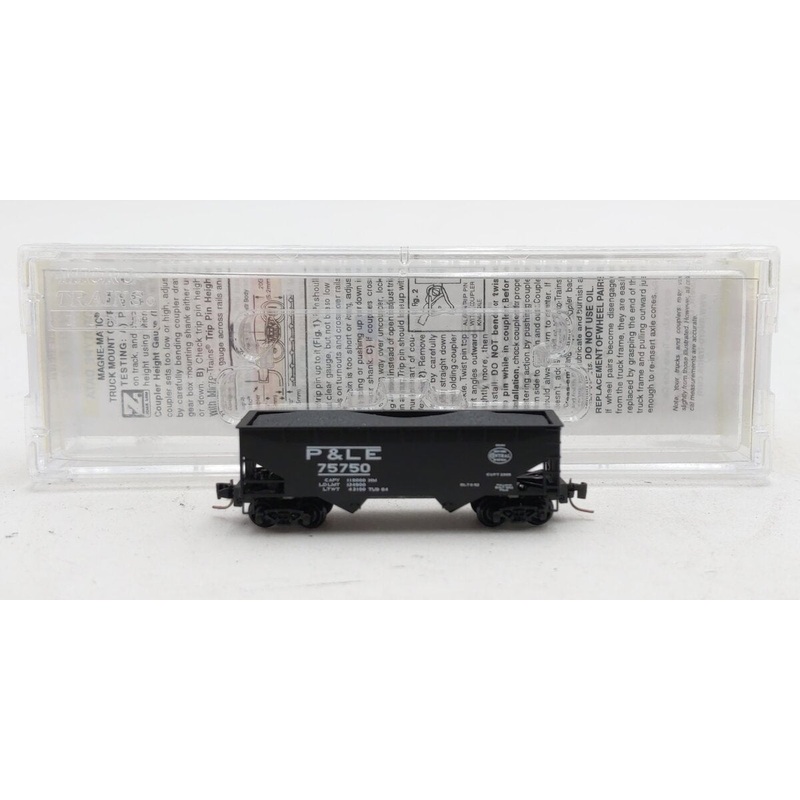 Micro-Trains 53300131 Z Pittsburgh and Lake Erie 33′ 2-Bay Hopper #75750 EX/Box