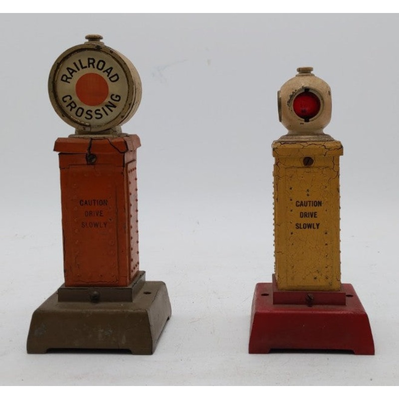 Lionel Vintage O Prewar Assorted Traffic Signals: 87 & 83 [2]