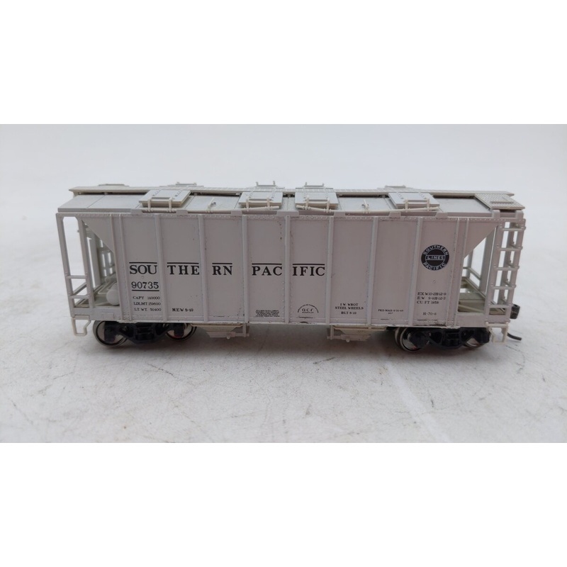 Kato 38-0112 HO Southern Pacific ACF 70 Ton Covered Hopper Car Kit #90735 VG