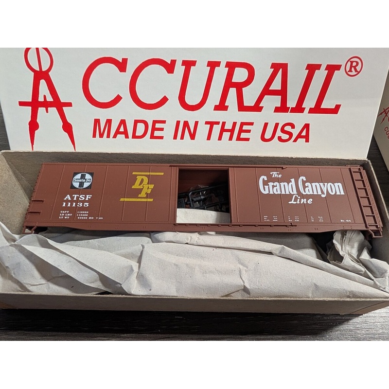 Accurail 3344 HO Santa Fe 50′ AAR Steel Boxcar #11135 Kit