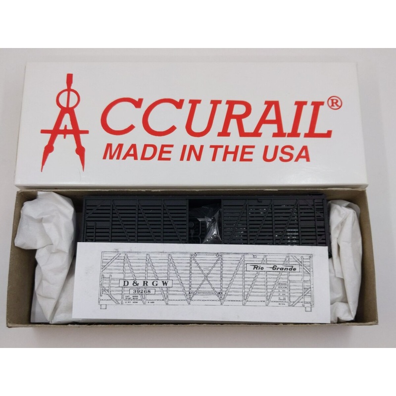 Accurail 4774 Stock Train D and RGW 40′ Wood Stock Car Kit #39268