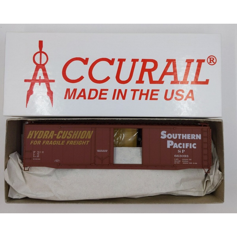 Accurail 5314 HO Southern Pacific 50′ Combo-door Box Car Kit #663093