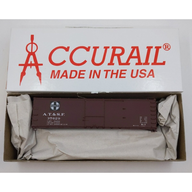 Accurail 8002 HO Santa Fe 40′ USRA Dbl. Sheath. Boxcar Kit #37629