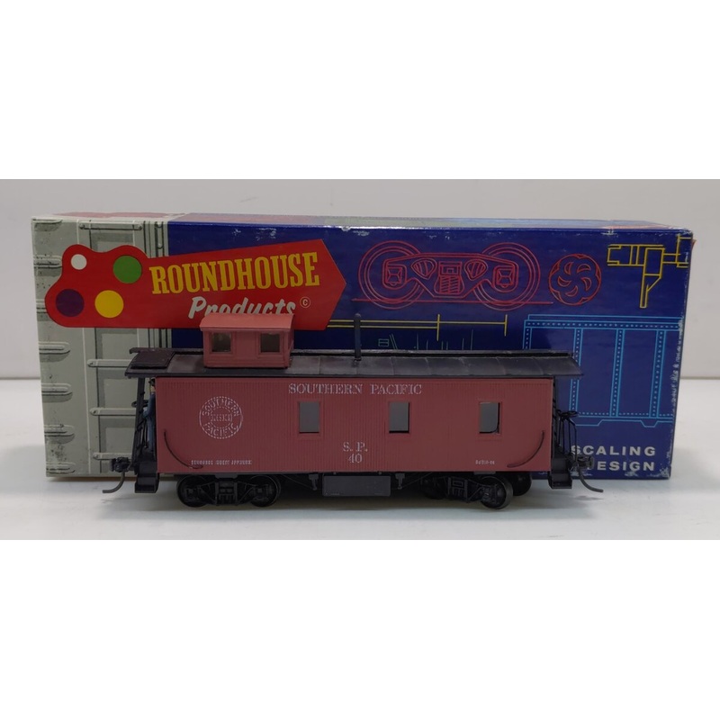Roundhouse 3445 HO Scale Southern Pacific Caboose Old Timer #40 Kit