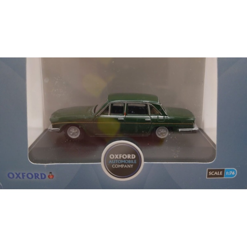 Oxford Diecast 76TP006 1:76 Scale British Racing Green Triumph 2600Diecast Model