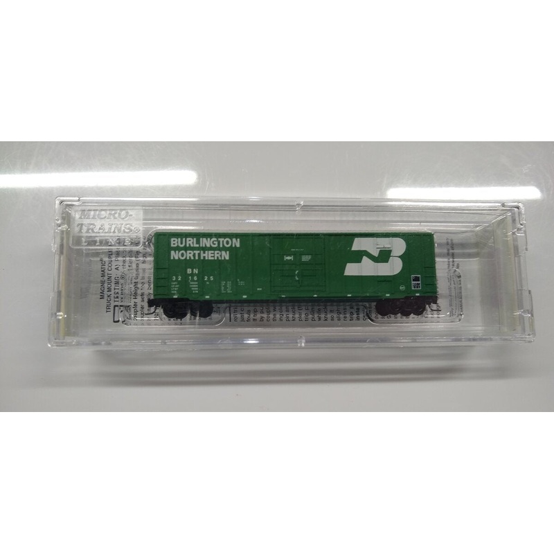 Micro-Trains 51100121 Z Scale BN 50′ Plug Door Ribside Boxcar #321625 LN/Box