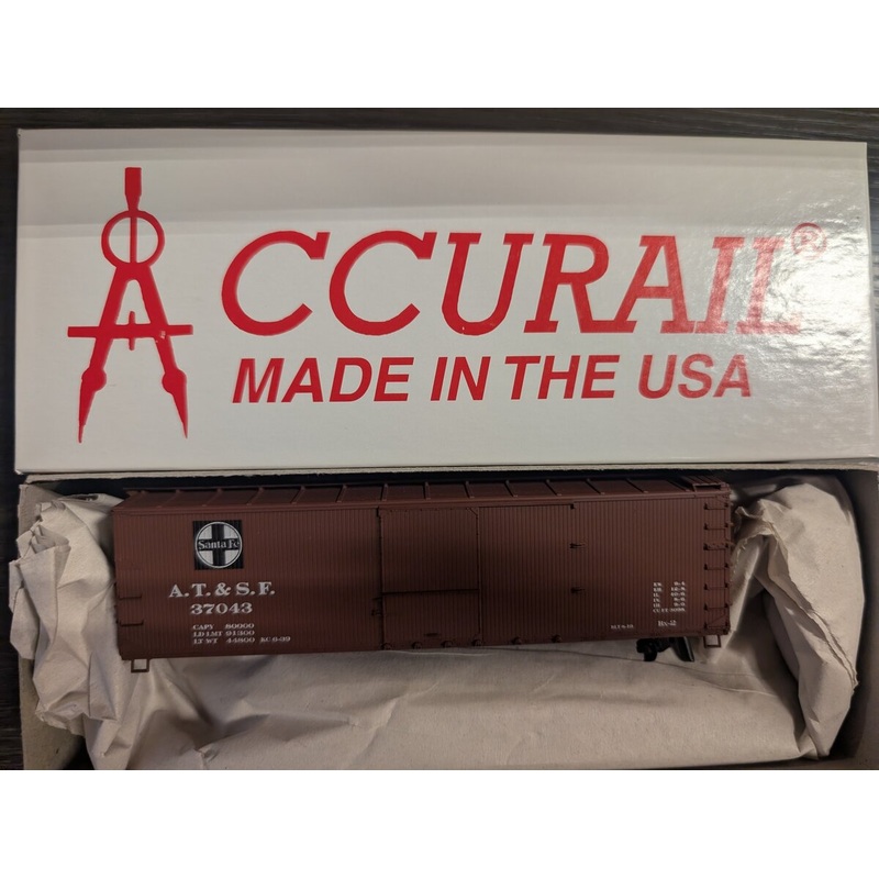Accurail 4601.1 HO ATSF 40′ USRA Double Sheath Boxcar #37043 Kit