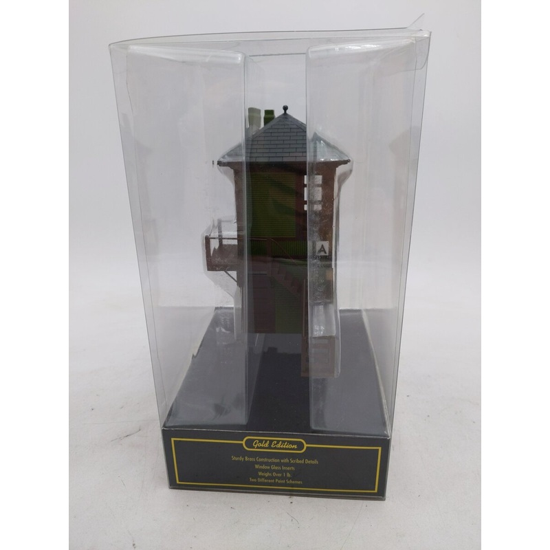 Weaver G1953A HO Interlocking Tower Green W/ Dark Brown Trim Assembled LN/Box