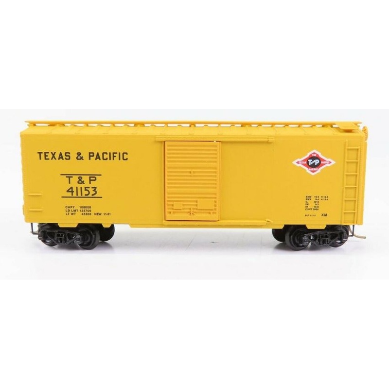 Micro-Trains 02000590 N Texas & Pacific Standard Single Door Boxcar #41153 LN