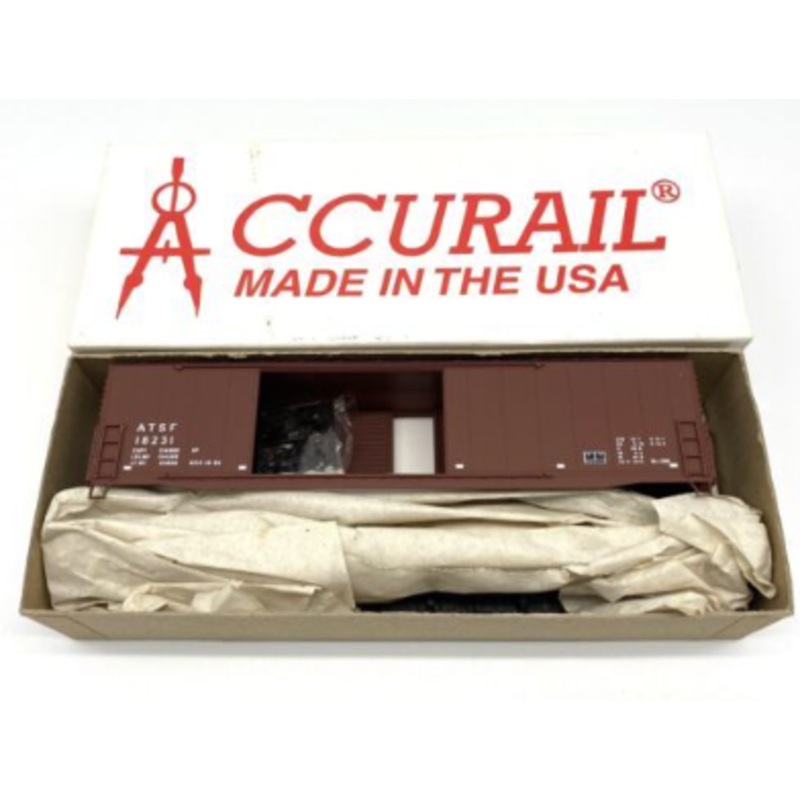 Accurail 5901 HO ATSF 50′ Welded Double Door Boxcar #18231 Kit