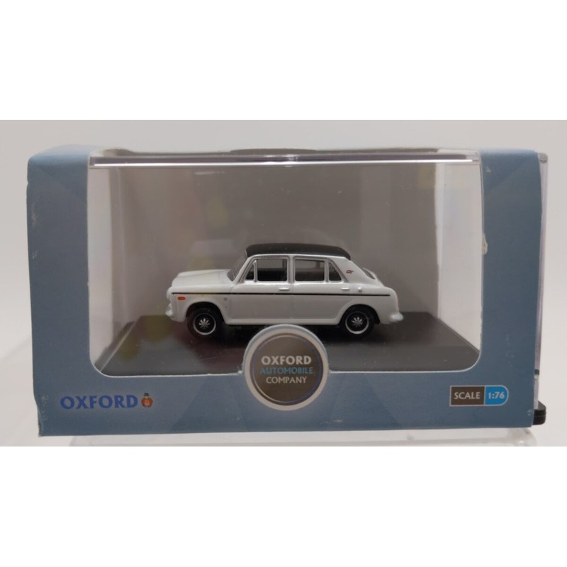 Oxford Diecast 76AUS003 1:76 Glacier White Oxford Automobile Company Austin 1300