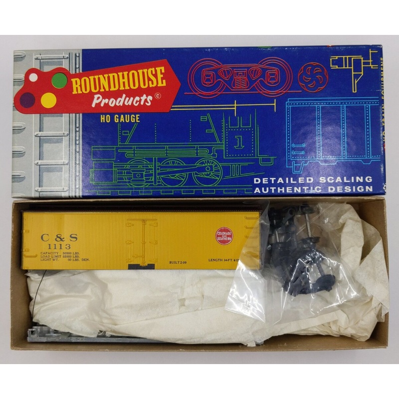 Roundhouse 3110 36′ Colorado & Southern Refrigerator Car Kit