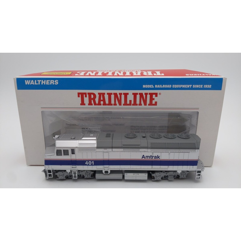 Walthers 931-323 HO Scale Amtrak Ph.IV EMD F40PH Diesel Locomotive #401 EX/Box