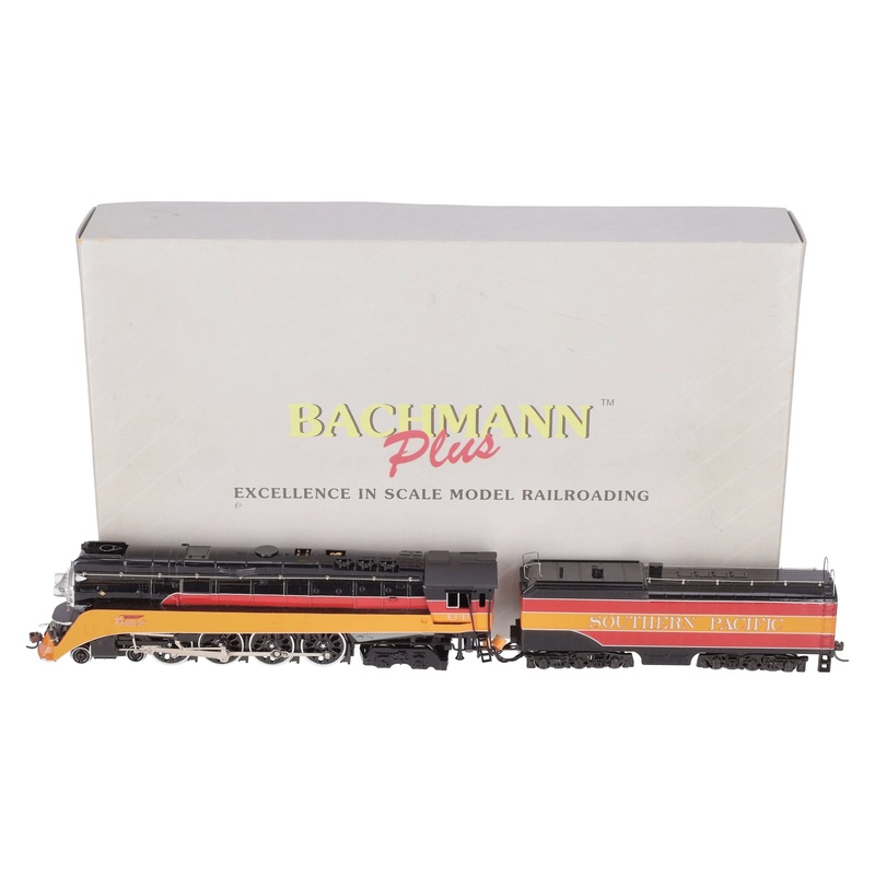 Bachmann 11301 HO Southern Pacific 4-8-4 Daylight Steam Locomotive #4449 EX/Box