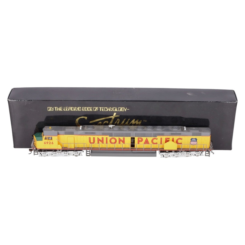Bachmann 81306 HO Union Pacific DD40AX 16-Wheel Drive Diesel Locomotive #6926 EX/Box