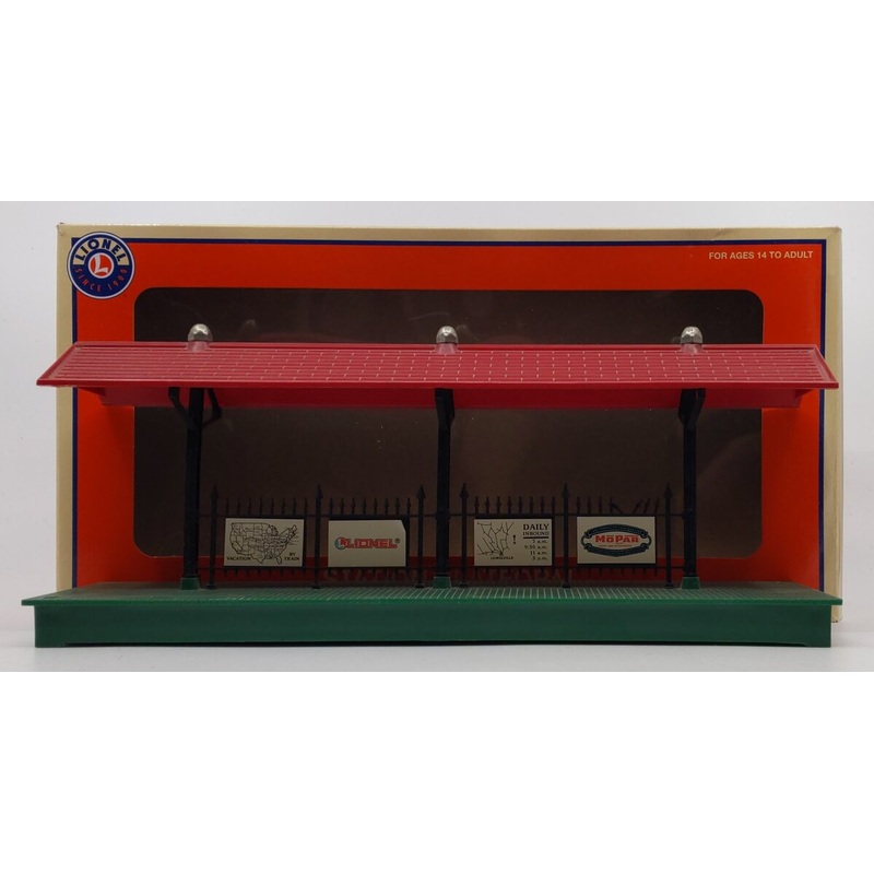 Lionel 6-83496 Red Roof Station Platform With Billboards LN/Box