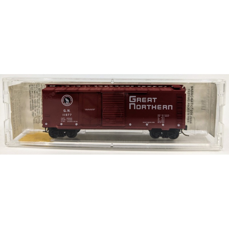 Micro-Trains 02200020 N Great Northern 40′ Plug & Sliding Door Boxcar #11877 LN/Box