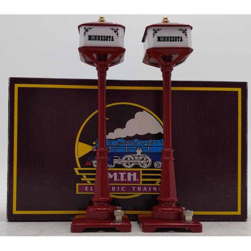 MTH 1997 LCCA #57 Street Lamp Post Maroon (2) LN/Box