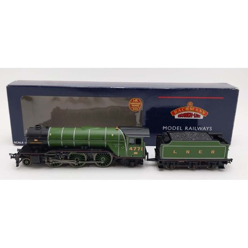 Bachmann 31-550A OO LNER Green Arrow Doncaster Steam Locomotive & Tender #4771 LN/Box