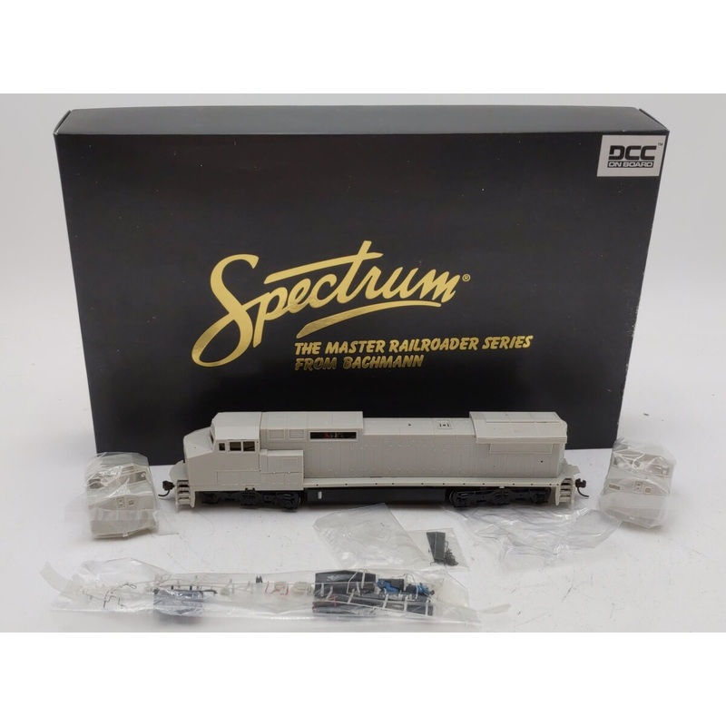 Bachmann 83501 HO Undecorated GE Dash 8-40CW Diesel Locomotive w/DCC LN/Box