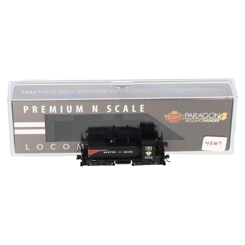 Broadway Limited 3910 N B&M EMD NW2 Diesel Locomotive Sound/DC/DCC #1209 LN/Box