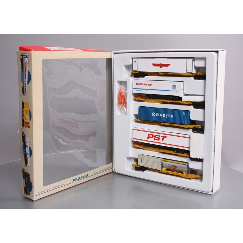 Walthers 932-13934 HO Scale UP All-Purpose Spine Cars w/Containers & Trailers NIB