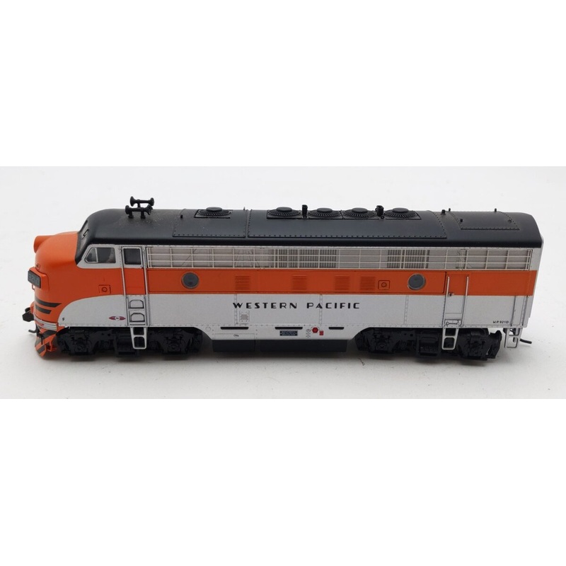 Broadway Limited 437A HO Western Pacific EMD Diesel Locomotive Powered F7 # 921D EX