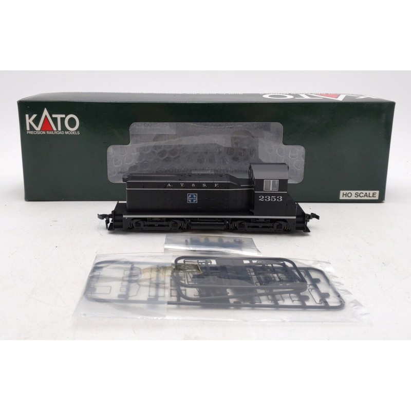 Kato 37-101 HO AT&SF EMD NW2 Diesel Switcher #2353 LN/Box