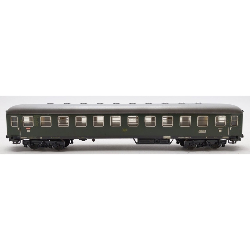 Marklin 4022 HO DB Green Passenger Car EX