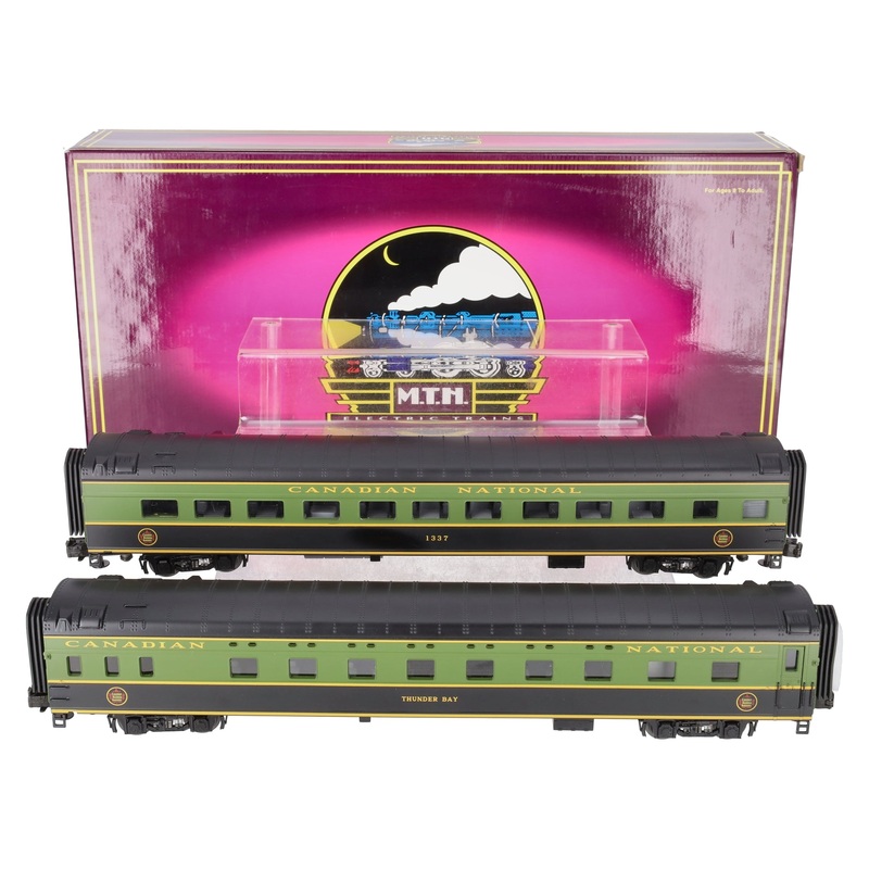 MTH 20-6674 O CN 70′ Streamlined Sleeper/Diner Passenger Car Set (Set of 2) EX/Box
