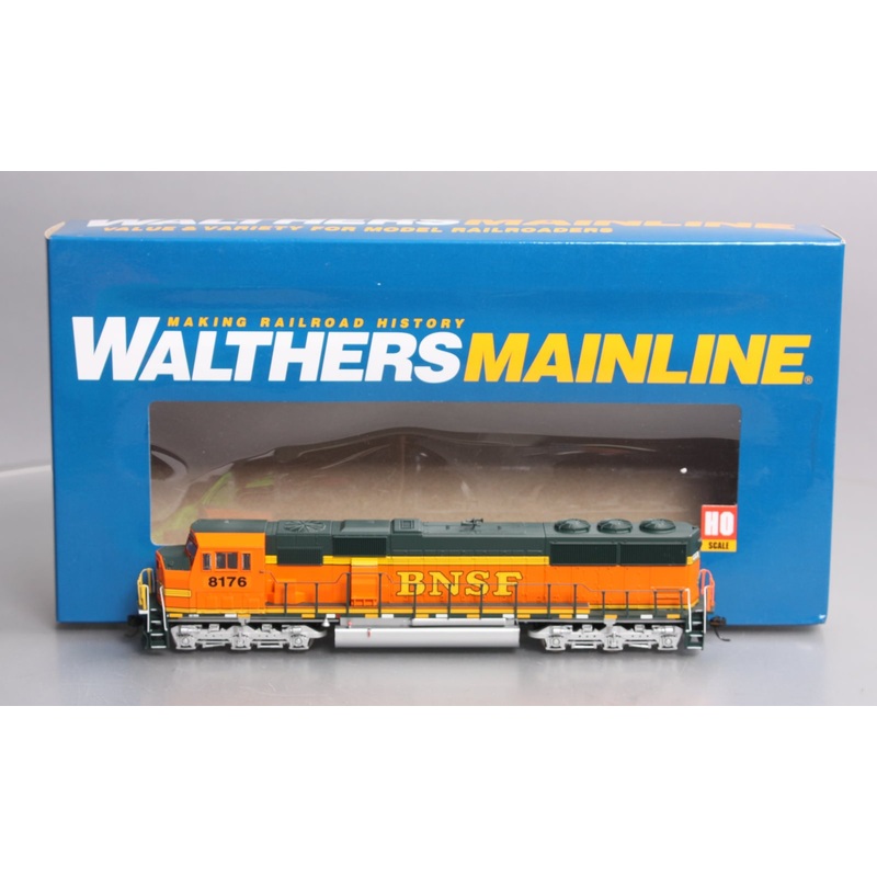 Walthers 910-19702 HO Burlington Northern Santa Fe EMD SD60M #8176 w/DCC/SND MT/Box