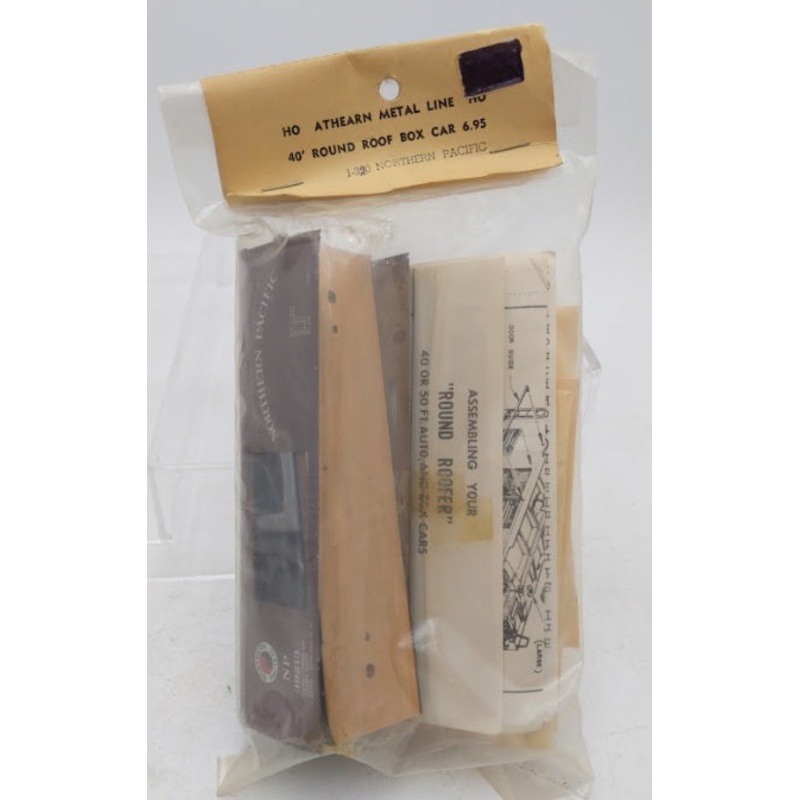 Athearn 1-320 HO Scale 40′ Round Roof Box Car Northern Pacific Kit