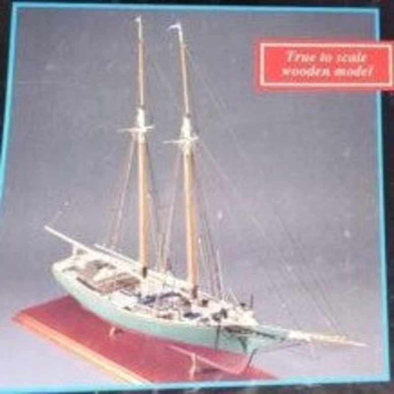 Blue Jacket 1012 Smuggler 1877 Gloucester Schooner Model Kit