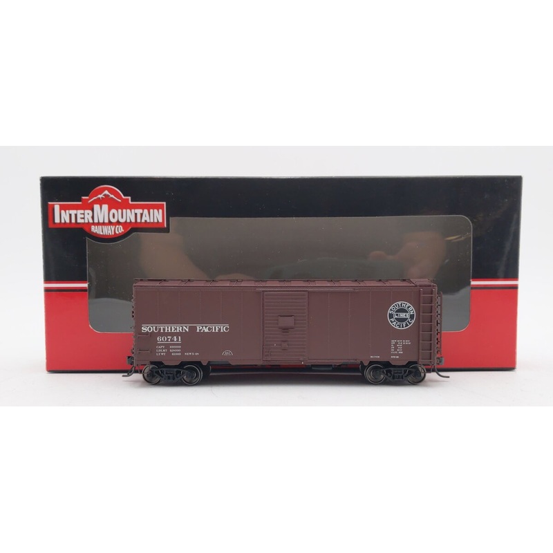 InterMountain 46013-44 HO Scale Southern Pacific 40′ 12 Panel Boxcar #60741 EX/Box