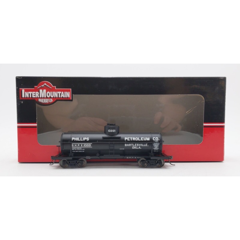 InterMountain 46217-02 HO Scale Phillips Petroleum 10,000 Gallon Tank Car #10221 EX/Box