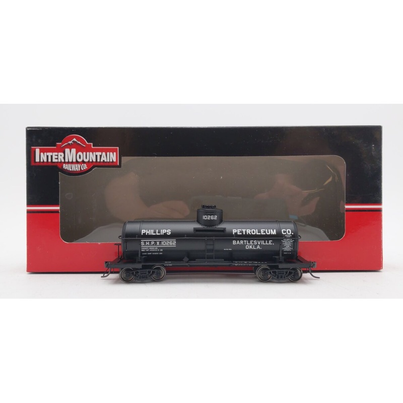 InterMountain 46217-05 HO Scale Phillips Petroleum 10,000 Gallon Tank Car #10262 EX/Box