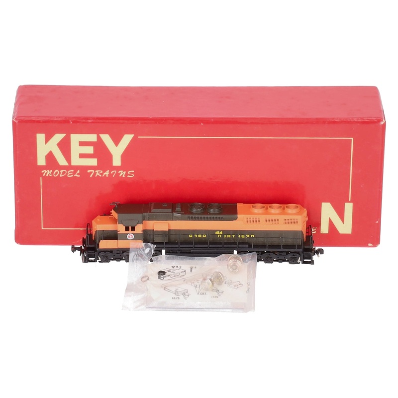 Key Model Trains N Scale BRASS Great Northern SD-45 Med Nose Diesel Engine -FP LN/Box