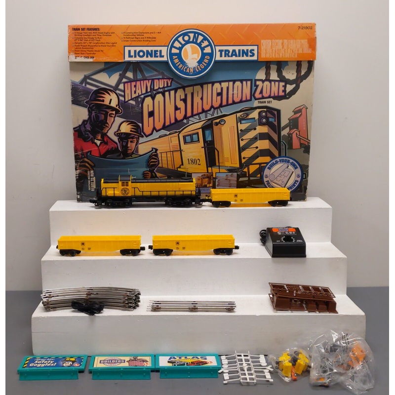 Lionel 7-21902 O Gauge Heavy Duty Construction Zone Diesel Train Set EX/Box