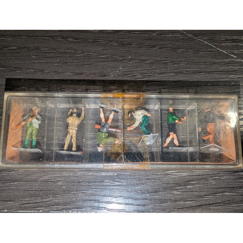 Preiser 184 HO Scale Outdoorsman Figure Set (Set of 6)