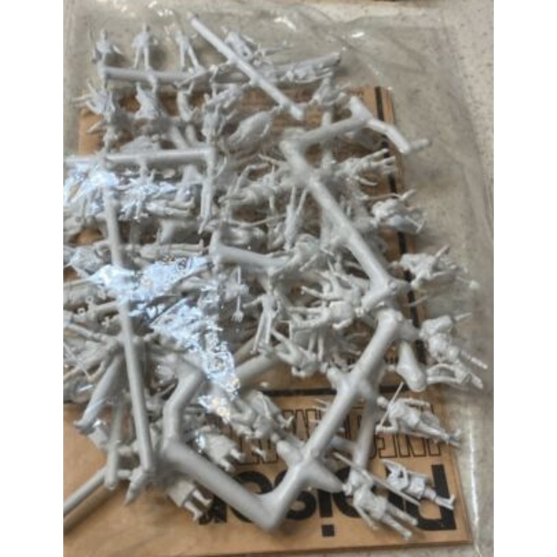 Preiser 326 HO Different Occupations Miniature Figures (Pack of 120)