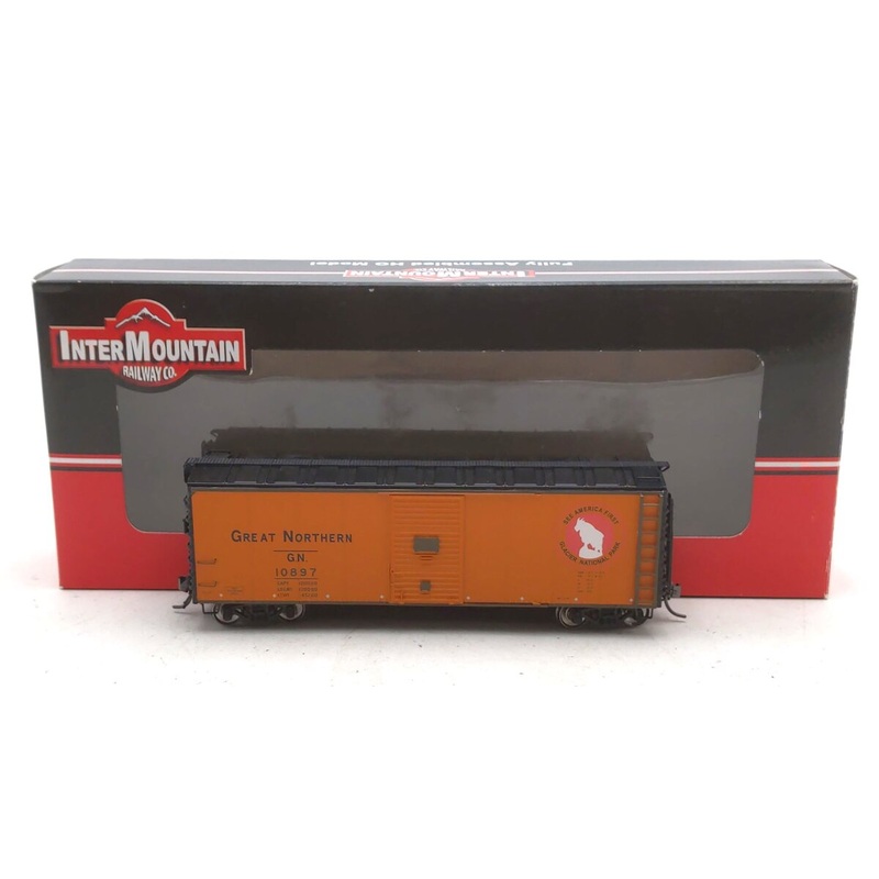 InterMountain 46055-06 HO Scale Great Northern Plywood Panel Box Car #10897 LN/Box