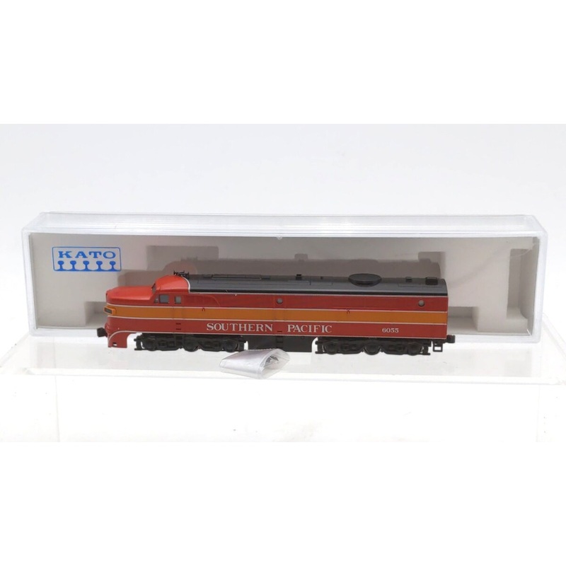 Kato 176-4104 N Scale Southern Pacific PA-1 Diesel Locomotive #6055 LN/Box
