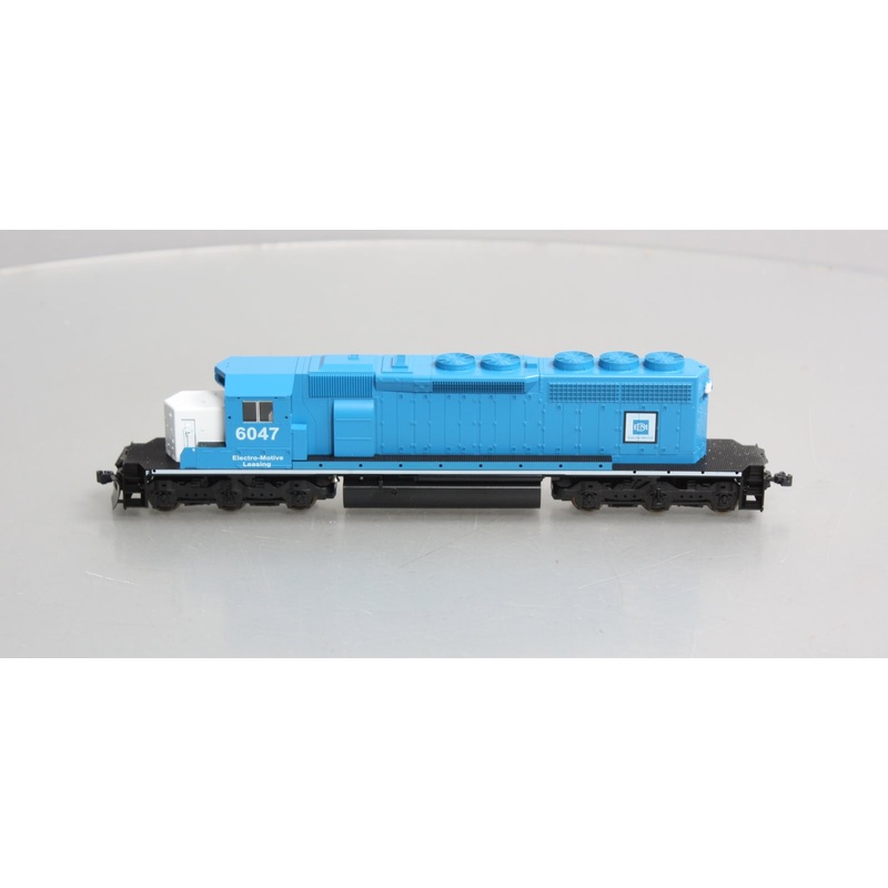 Kato 37-2707 HO Scale EMD Leasing EMD SD40-2 Powered Diesel Locomotive #6047 EX/Box