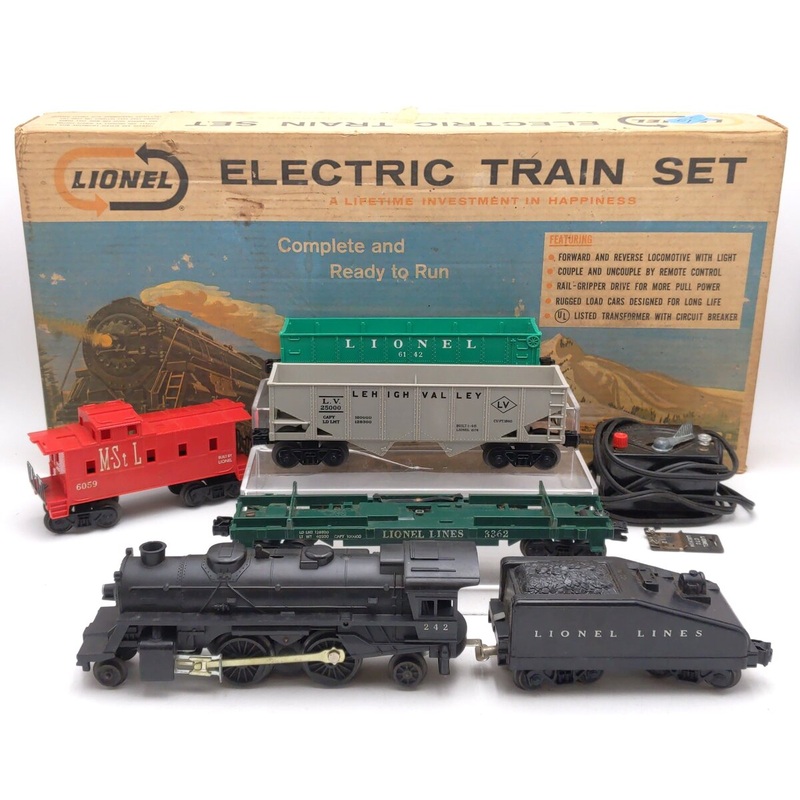 Lionel 11520 Vintage O 242 Steam Locomotive Set VG/Box
