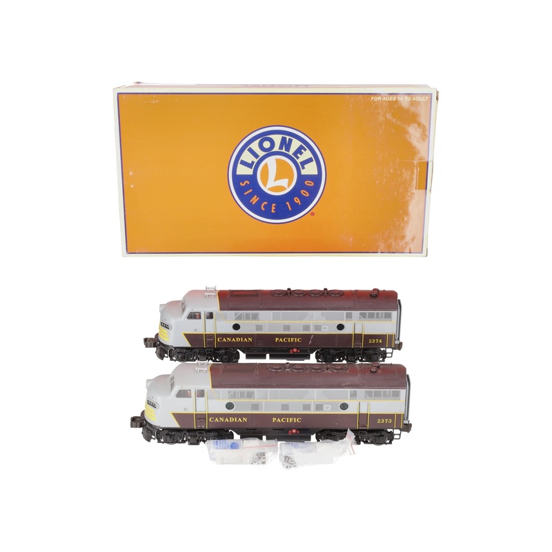 Lionel 6-34582 O Gauge Canadian Pacific F-3 AA Locomotive Set #2373/2374 EX/Box